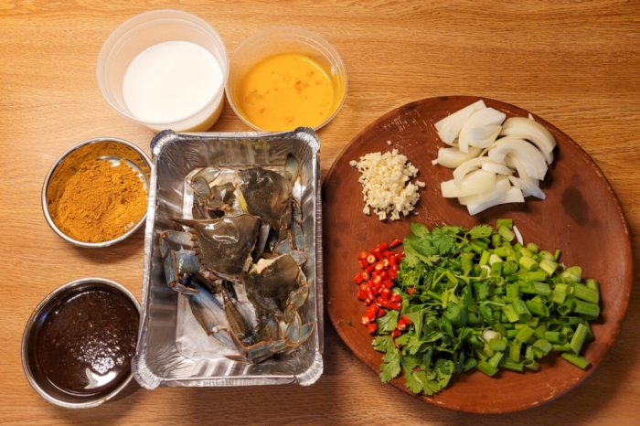 How to cook crab thai style