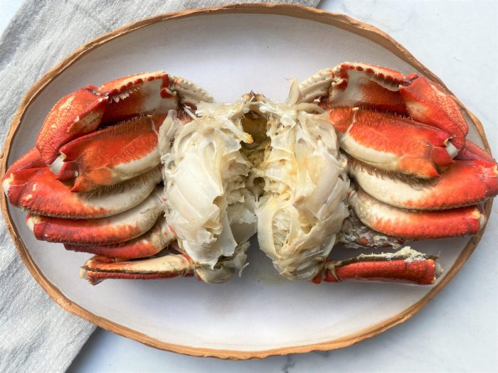 How to cook whole dungeness crab filipino style