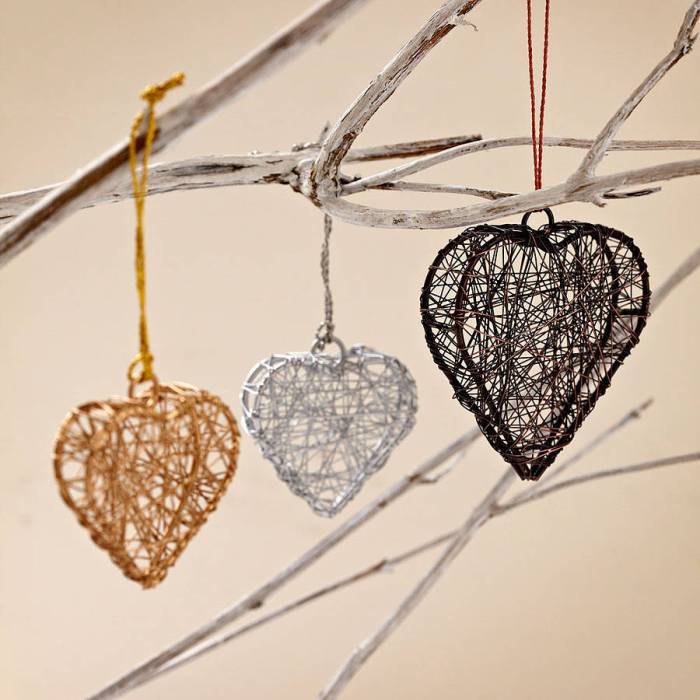 How to make a wire heart decoration